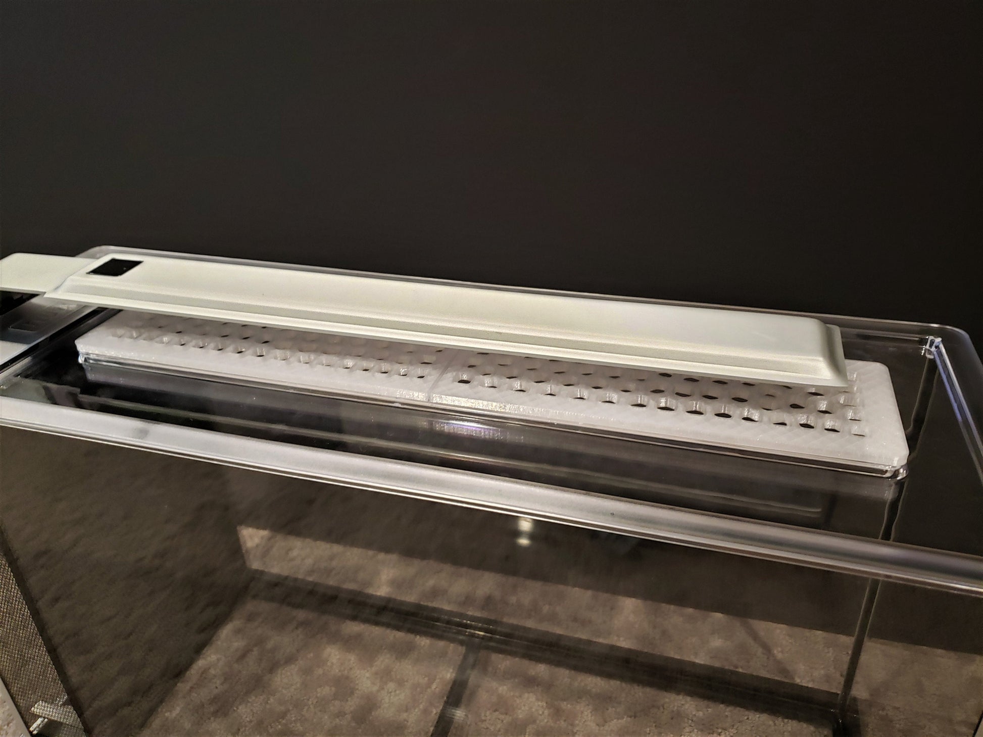 Lid Insert for Fluval Spec 5G Aquariums