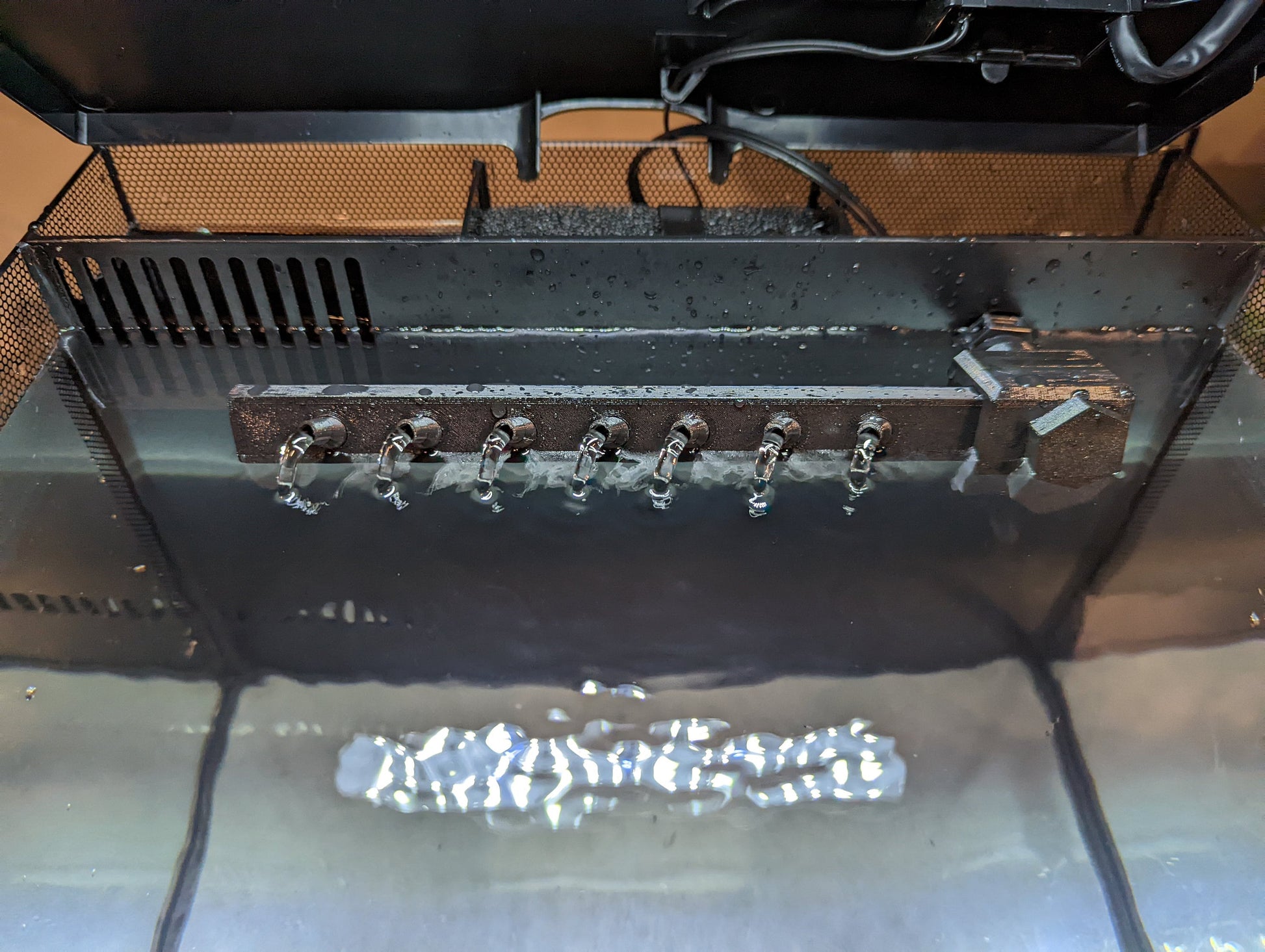 Adjustable Flow Spray Bar for Fluval Flex Aquariums