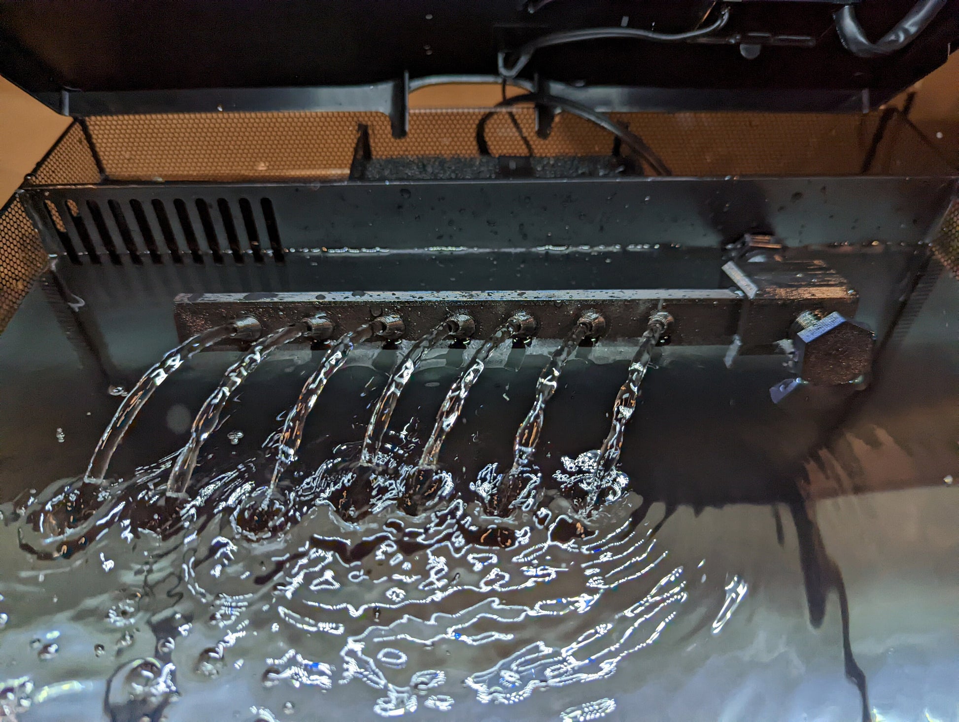 Adjustable Flow Spray Bar for Fluval Flex Aquariums